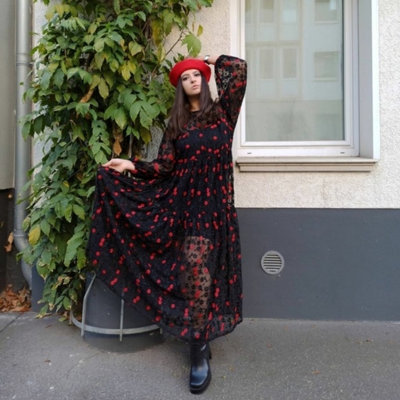 🌹NWT Zara Oversized Dress W Floral Embroidery🌹 - Picture 12 of 16